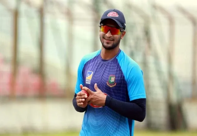 দেশে ফিরলেন সাকিব আল হাসান