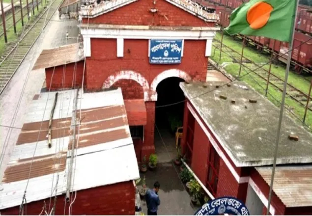 ‘মাদকসহ কনস্টেবল ধরা’