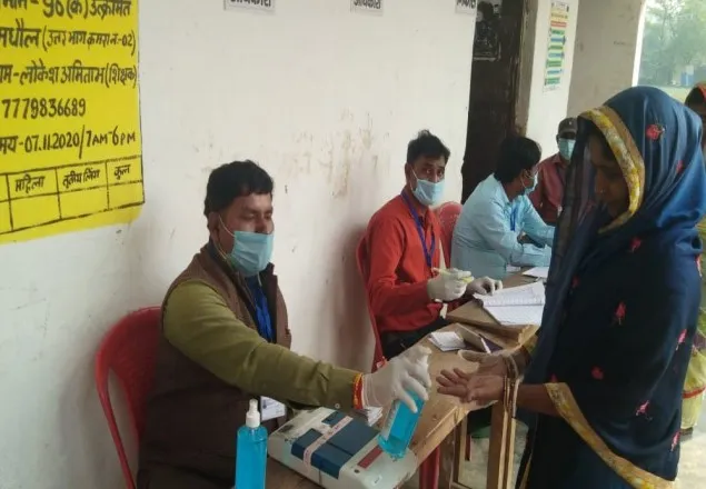 উত্তেজনার মধ্যেই বিধানসভার ভোট গণনা চলছে বিহার