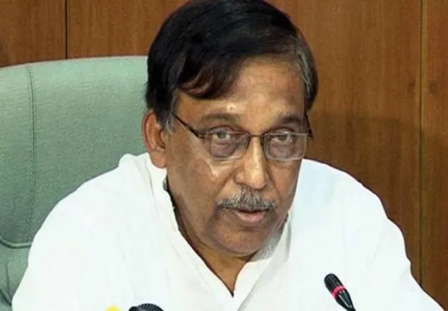 দ্বিতীয়বার নমুনা পরীক্ষায় স্বরাষ্ট্রমন্ত্রীর করোনা নেগেটিভ 