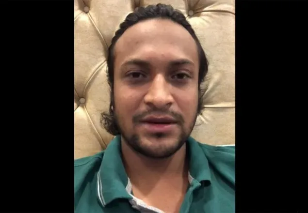 ফেসবুক লাইভে এসে ক্ষমা চাইলেন সাকিব
