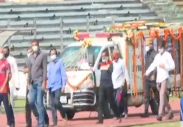 স্মৃতিবিজড়িত সেই স্টেডিয়ামে বাদল রায়কে শেষ শ্রদ্ধা