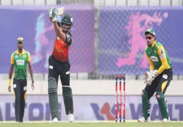  রাজশাহীর বিপক্ষে ১৪৬ রানেই গুটিয়ে গেল খুলনা