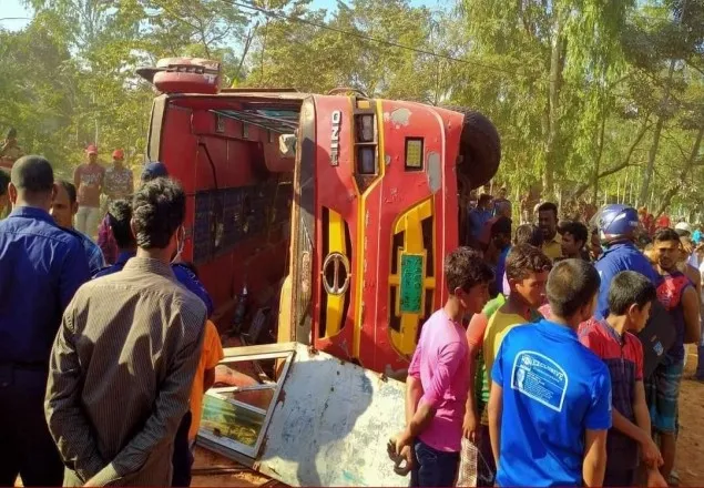 লালমনিরহাটে বাসের ধাক্কায় মোটরসাইকেল আরোহী নিহত