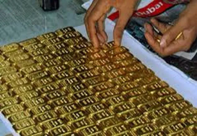 ভারতে পাচারকালে ৬০ স্বর্ণের বার উদ্ধার