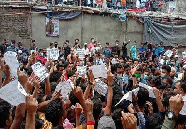 ফুলবাড়িয়া মার্কেটে উচ্ছেদ অভিযান, ব্যবসায়ীদের বাধা