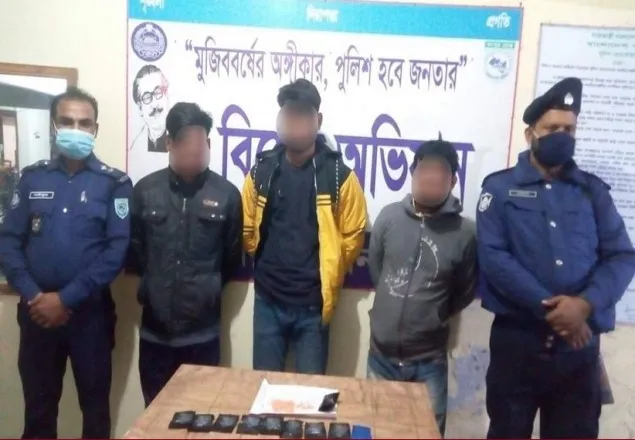 লালমনিরহাটে ইয়াবাসহ ৩ বিক্রেতা আটক 