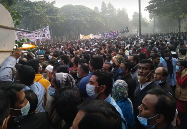 শ্রদ্ধা-ভালোবাসায় জাতির সূর্যসন্তানদের স্মরণ