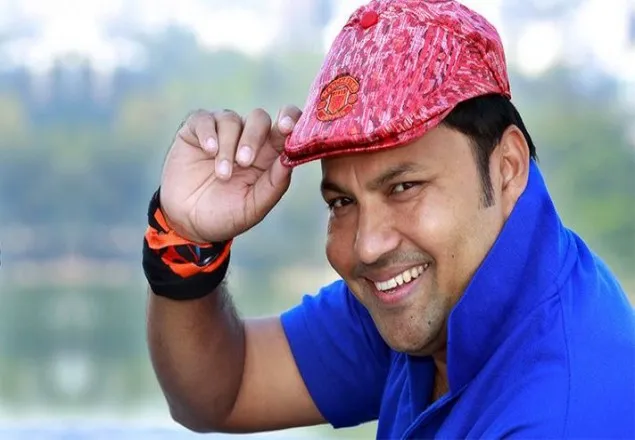 ‘বাবা মারা যাওয়ার আগে বলেছিলেন মিডিয়া ছেড়ে দিতে’