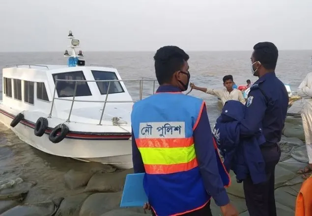 মেঘনায় বর যাত্রীবাহী ট্রলারডুবি, নববধূসহ ৭ জনের লাশ উদ্ধার