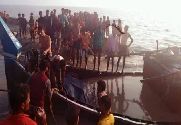 বরযাত্রীবাহী ট্রলারডুবি: আরও ১ লাশ উদ্ধার