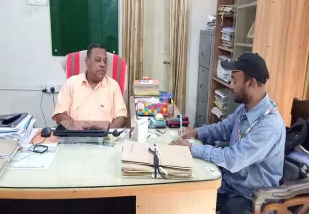 শিক্ষার্থীরা ইংরেজি সাবলীলভাবে পড়তে পারবে এ লক্ষ্যে কাজ করছি: দেশসেরা শিক্ষা অফিসার