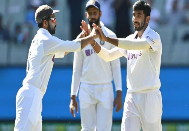 ১৯৫ রানে অল আউট অস্ট্রেলিয়া