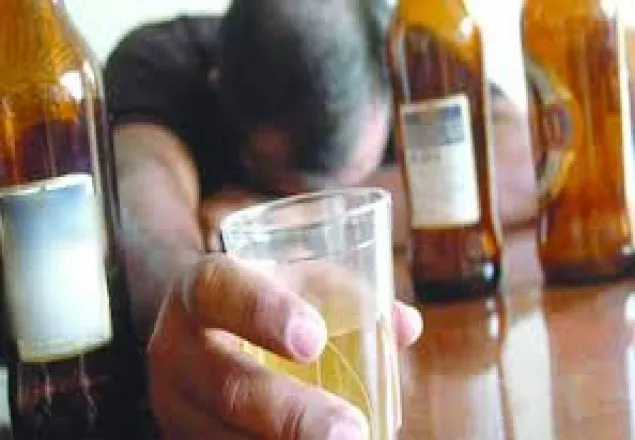 রাজশাহীতে মদপানের পর ৩ যুবকের মৃত্যু