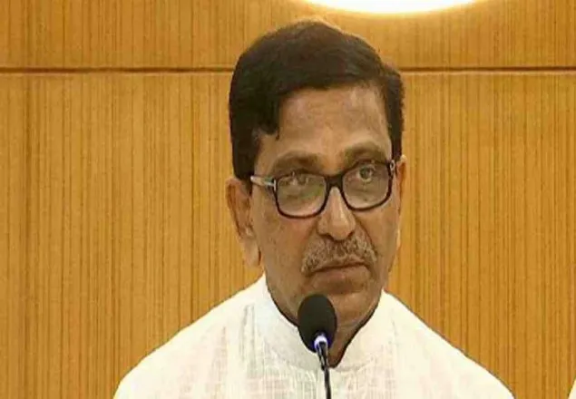 জনগণকে বিনামূল্যে করোনার টিকা দেয়ার চেষ্টা চলছে : হানিফ