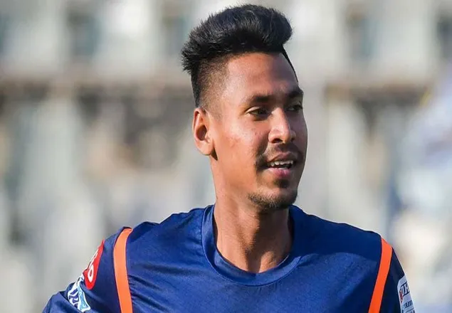 পিএসএলের ড্রাফটে প্লাটিনাম ক্যাটাগরিতে মোস্তাফিজ