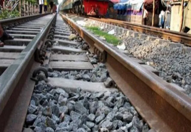 টাঙ্গাইলে ট্রেনে কাটা পড়ে নারী নিহত
