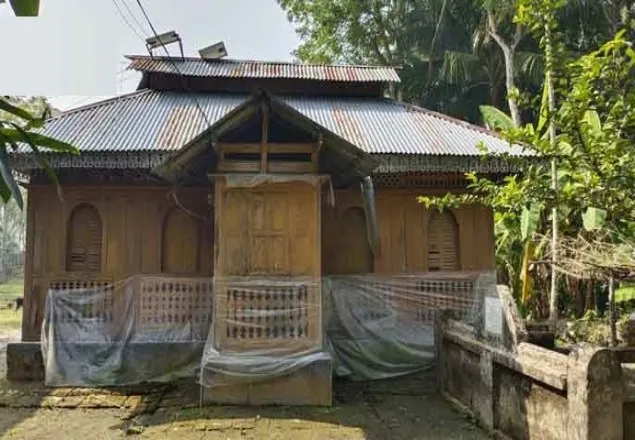 মসজিদ সংস্কারের জন্য সরকারিভাবে নেই কোনো উদ্যোগ!