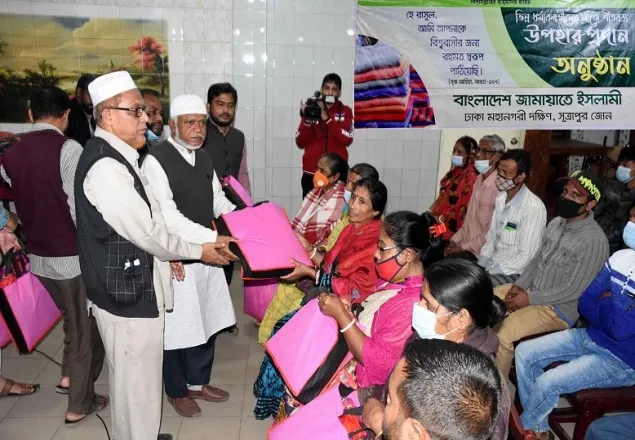  ভিন্ন ধর্মাবলম্বী জনগোষ্ঠীর মাঝে নূরুল ইসলাম বুলবুলের শীতবস্ত্র বিতরণ