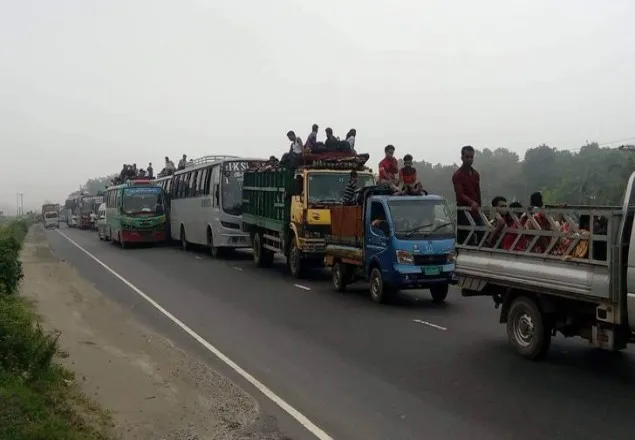 সেতুতে ফাটল, ঢাকা-আরিচা মহাসড়কে দীর্ঘ যানজট