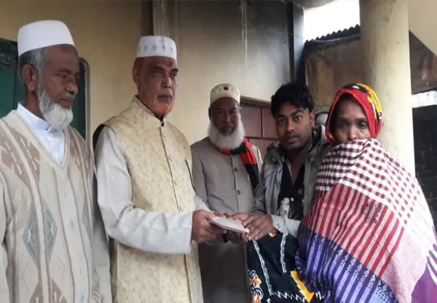 শৈলকূপায় সড়ক দুর্ঘটনায় নিহত ও আহতদের পরিবারের পাশে জামায়াত