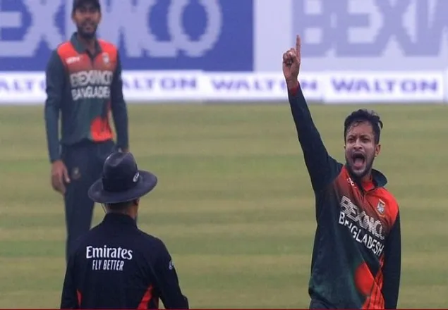 সাকিবের রেকর্ড গড়া বোলিং, ১২২ রানেই শেষ উইন্ডিজ