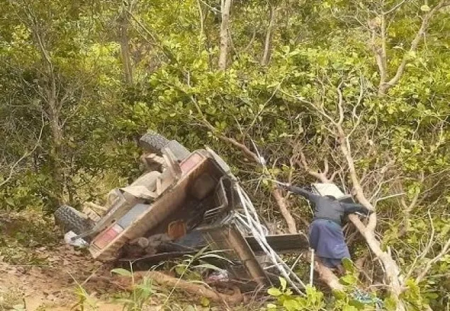 বান্দরবানে জিপ উল্টে পাহাড়ের খাদে, নিহত ৪