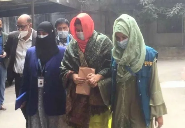 পিকে হালদারের দুই সহযোগীকে গ্রেফতার 
