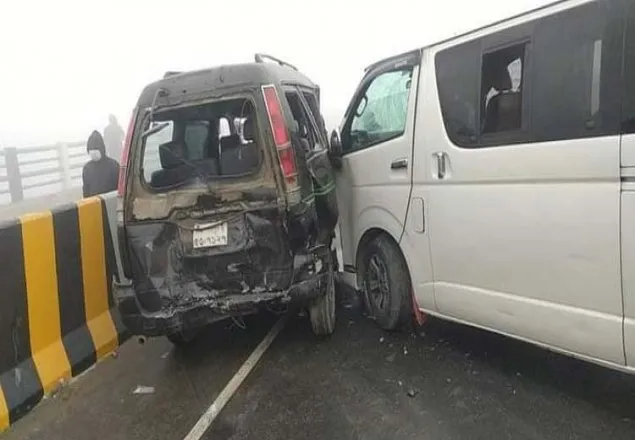 ঢাকা-মাওয়া সড়কে ভয়াবহ দুর্ঘটনা