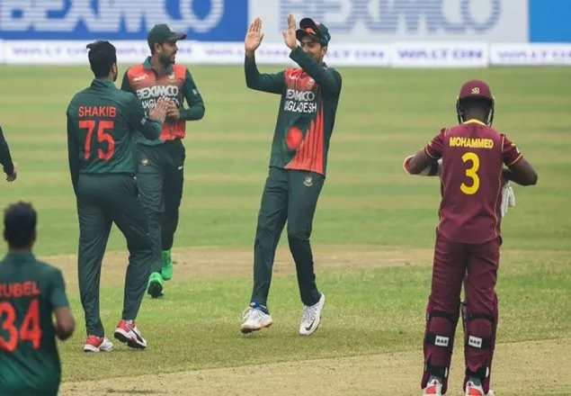 ধুঁকছে ওয়েস্ট ইন্ডিজ