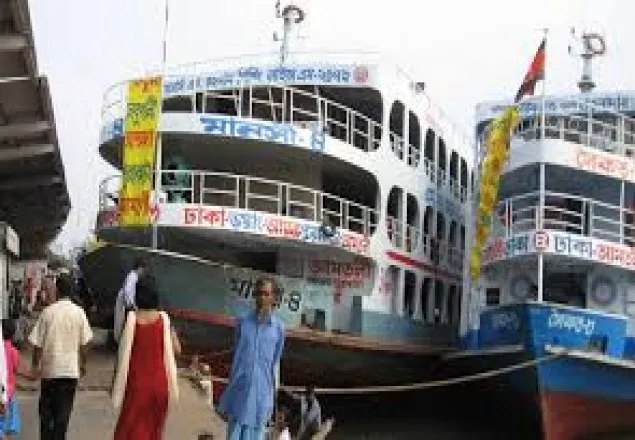 সদরঘাট থেকে লঞ্চ চলাচল বন্ধ