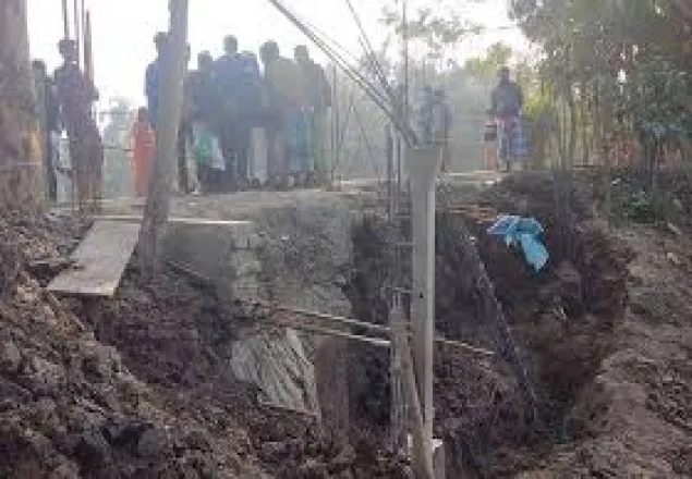 মুন্সীগঞ্জে মাটিচাপা পড়ে ২ নির্মাণ শ্রমিকের মৃত্যু