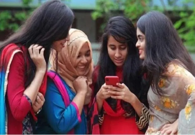 এইচএসসির ফল পেতে শিক্ষাপ্রতিষ্ঠানে জমায়েত নয়