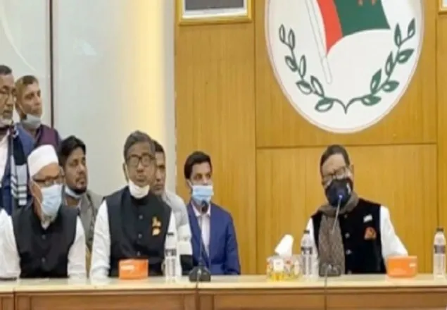 অপরাজনীতি বন্ধ না হলে একমাস পর প্রেসক্লাবে দাঁড়াবো: মির্জা কাদের