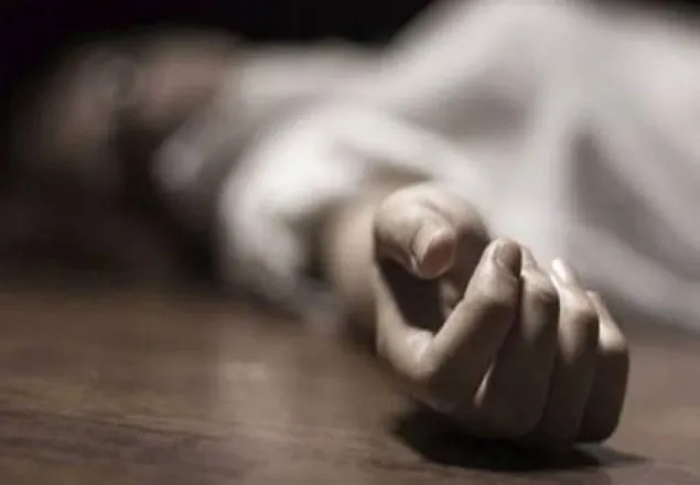 নিজ ঘরে মিলল মা-মেয়ের ঝুলন্ত লাশ
