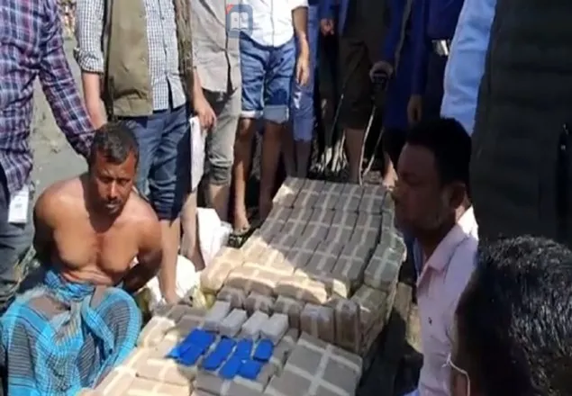 কক্সবাজারে সাত বস্তা ইয়াবা উদ্ধার
