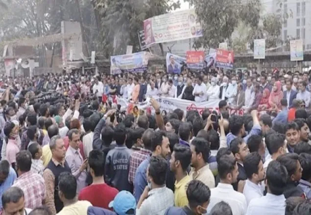 প্রেসক্লাবের সামনে বিএনপির বিক্ষোভ সমাবেশ