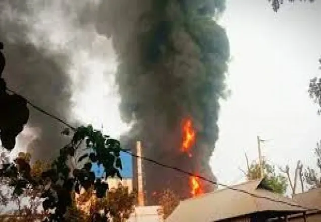 গাজীপুরে কারখানায় অগ্নিকাণ্ডে শ্রমিকের লাশ উদ্ধার