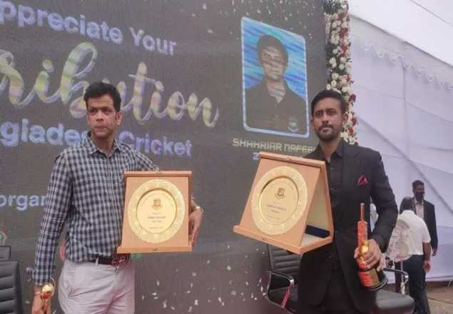 সব ধরনের ক্রিকেটকে বিদায় জানালেন দুই প্রিয় মুখ