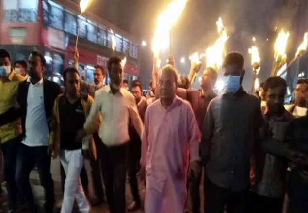 সমাবেশে পুলিশের হামলার প্রতিবাদে বনানীতে রিজভীর নেতৃত্বে বিক্ষোভ