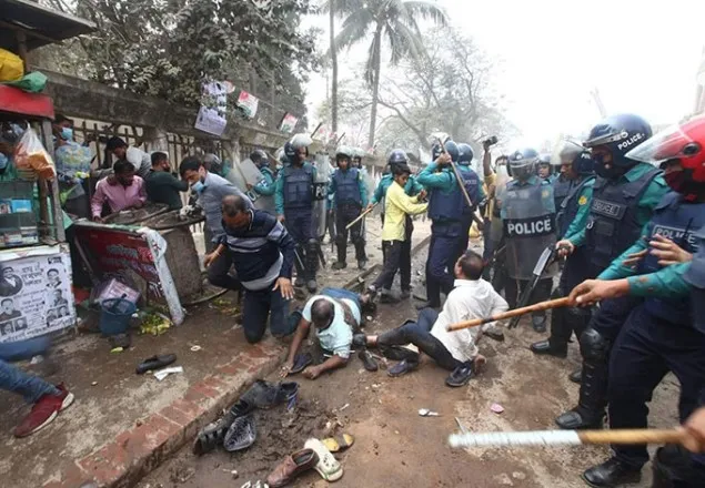 পুলিশের ওপর হামলা, বিএনপির ২৯ নেতাকর্মী রিমান্ডে