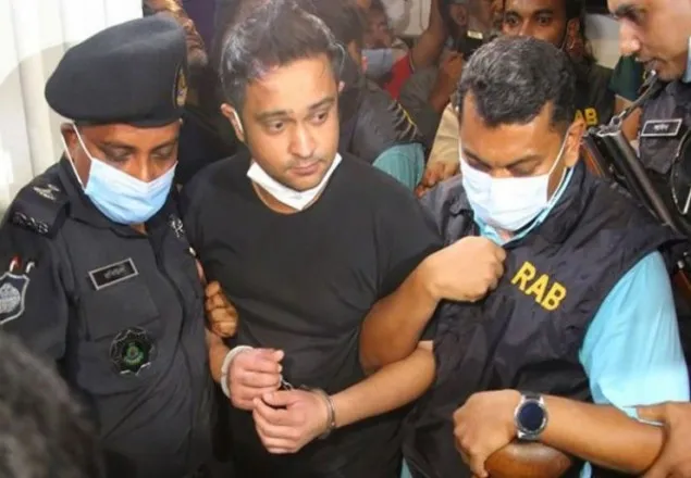 অস্ত্র মামলা থেকে হাজী সেলিমপুত্রকে অব্যাহতি