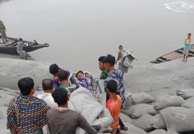কপোতাক্ষে ভেসে উঠল শ্রমিকের লাশ!
