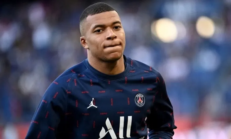 Mbappe PSG deal 'insult to football', says La Liga president