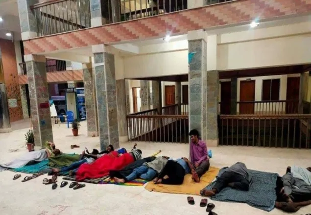 সকাল ১০টার মধ্যে হল না ছাড়লে ব্যবস্থা নিবে জাবি