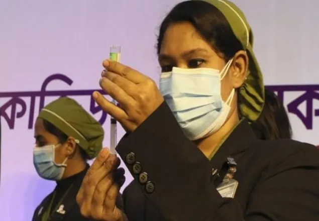টিকার দ্বিতীয় চালান আসছে রাতে