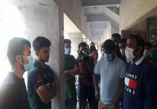 হল ত্যাগের নির্দেশ প্রত্যাখ্যান