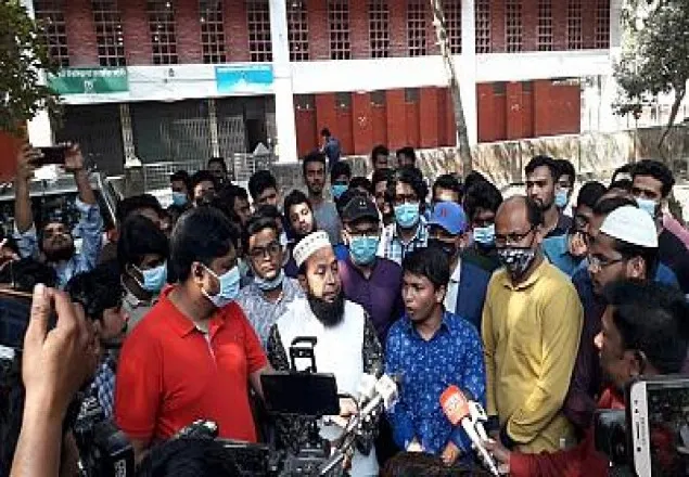 প্রশাসনের আশ্বাসে রাবি শিক্ষার্থীদের আন্দোলন স্থগিত
