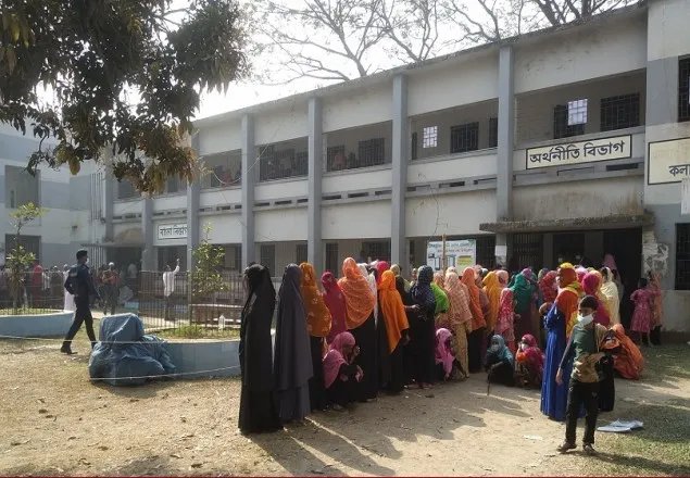 ২৯ পৌরসভায় ভোটগ্রহণ চলছে