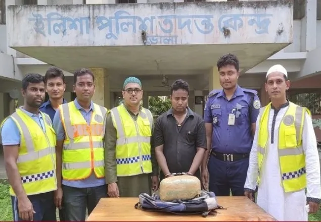 ভোলায় ৩ কেজি গাঁজাসহ যুবক গ্রেফতার